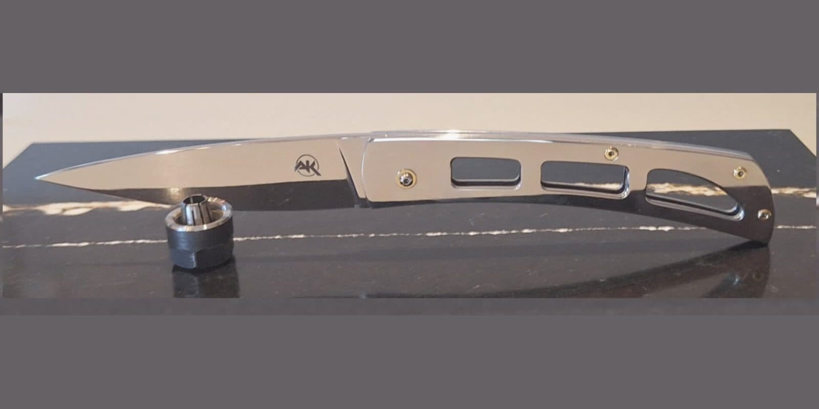 Barracuda grand modèle « Squelette », Tout inox, montage mécanique vissé