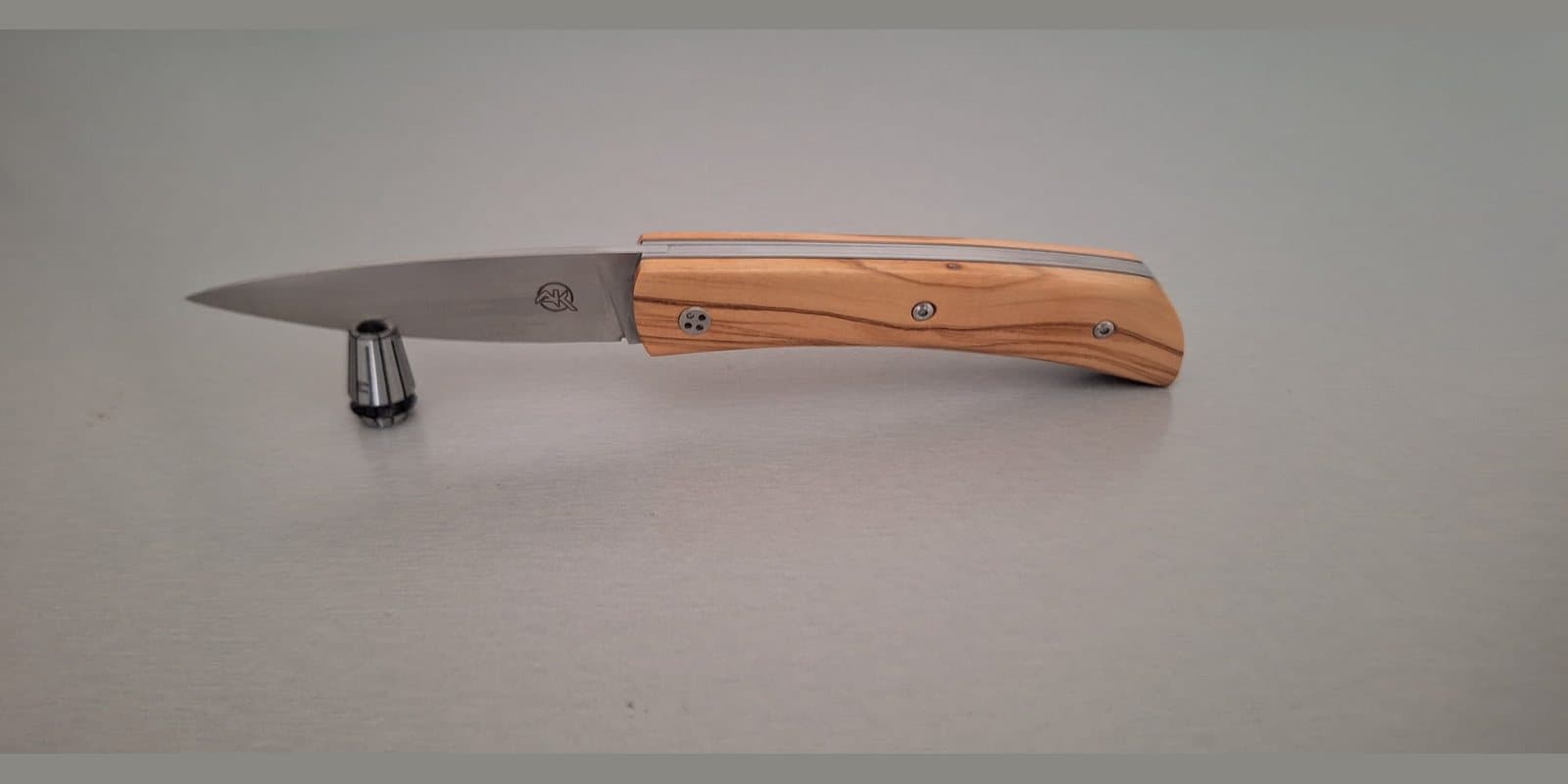 Barracuda 10 cm, Manche olivier de Provence, lame inox 14C28