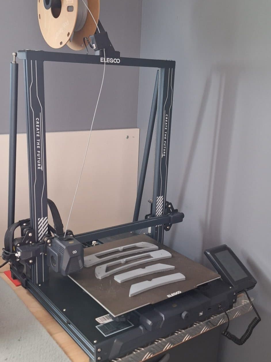 L'imprimante 3D de l'atelier, en cours d'impression