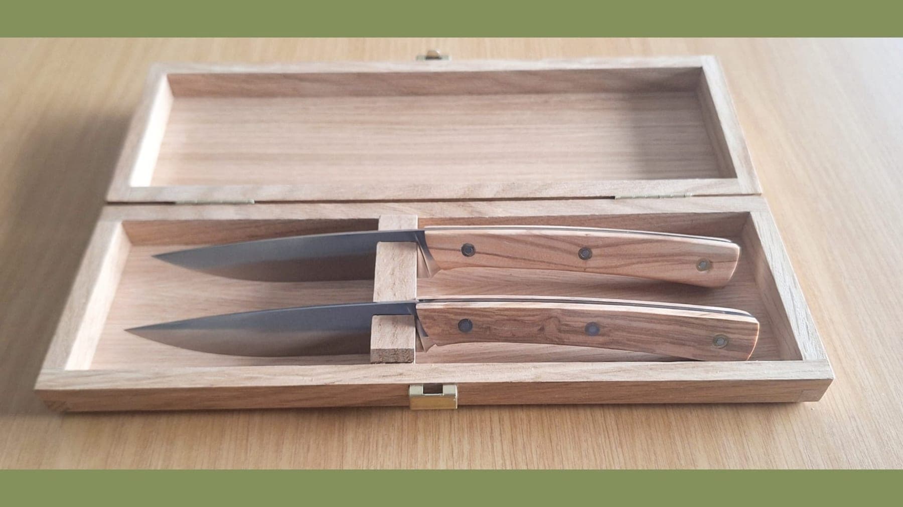 Couteaux de table